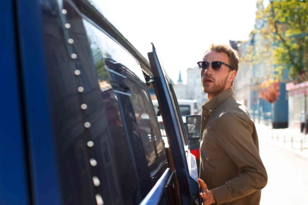 airport group transfers with limo bus rentals toronto